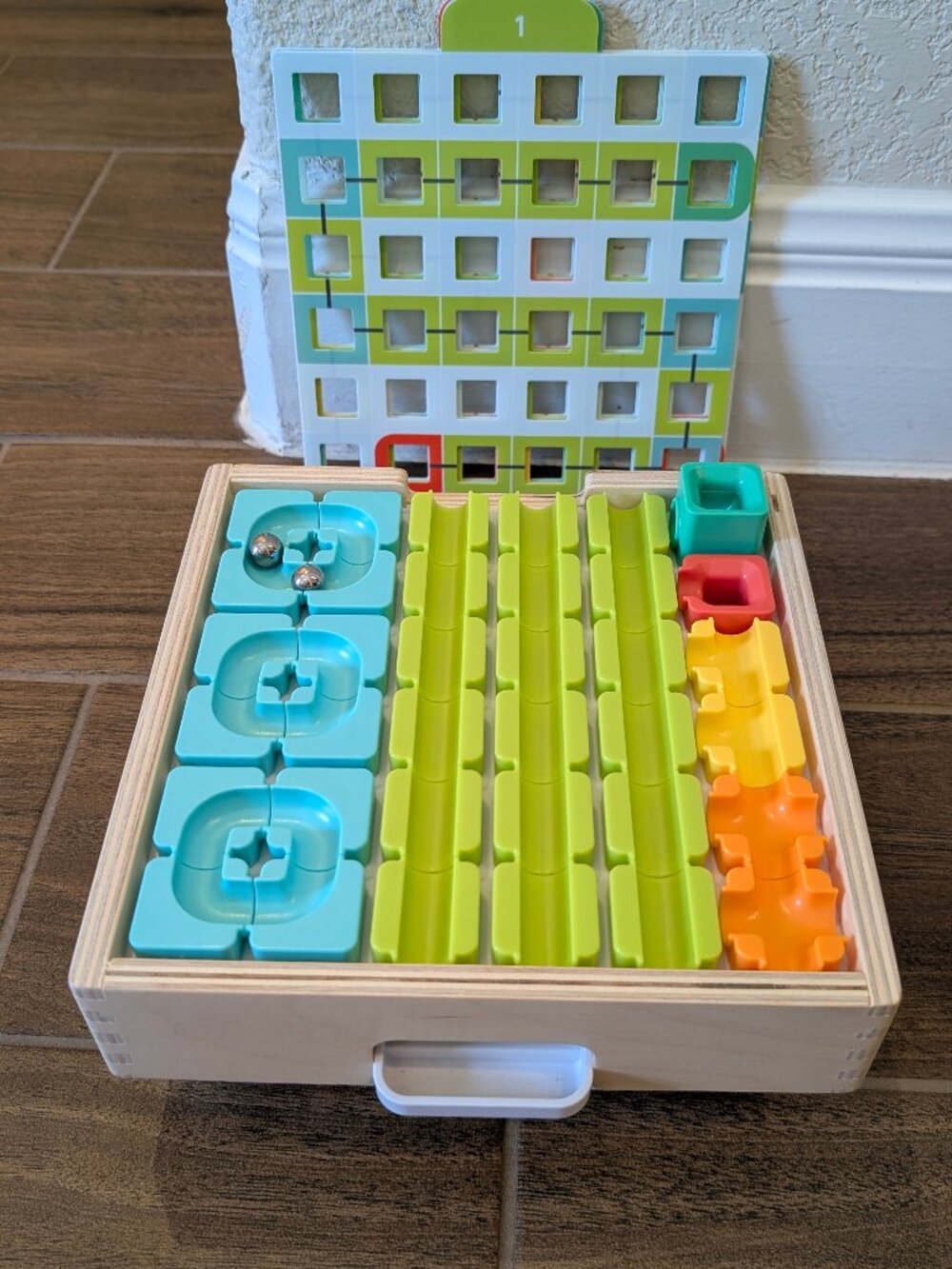 Lovevery Path Builder Marble Maze - Picture 3 of 9